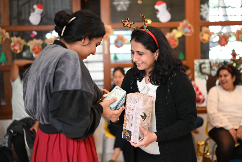 TEACHERS AND SECRET SANTA