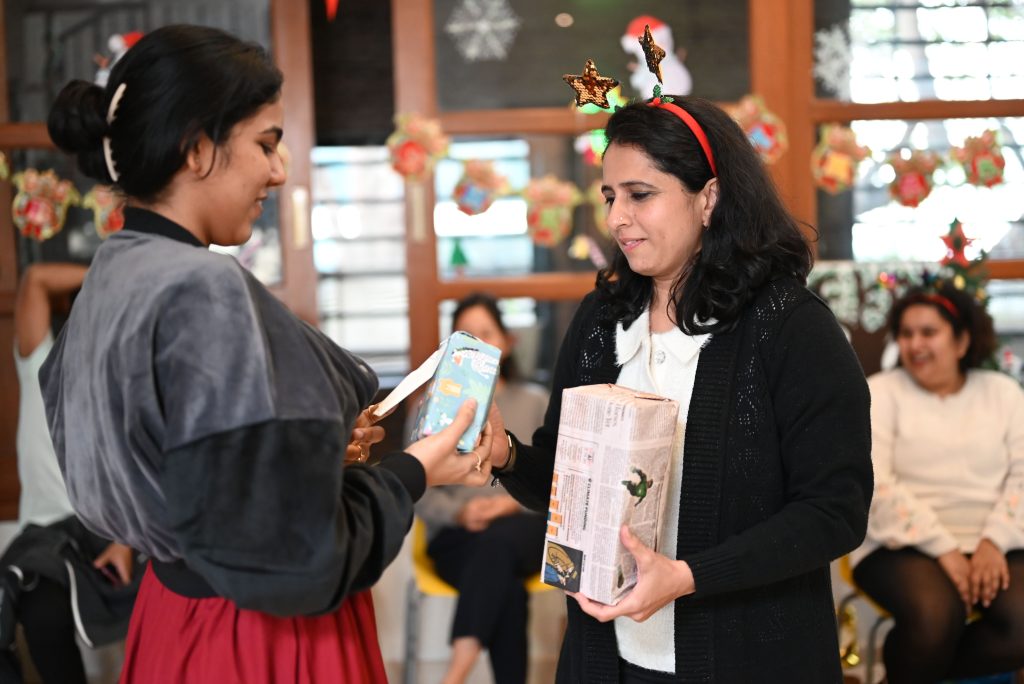 TEACHERS AND SECRET SANTA
